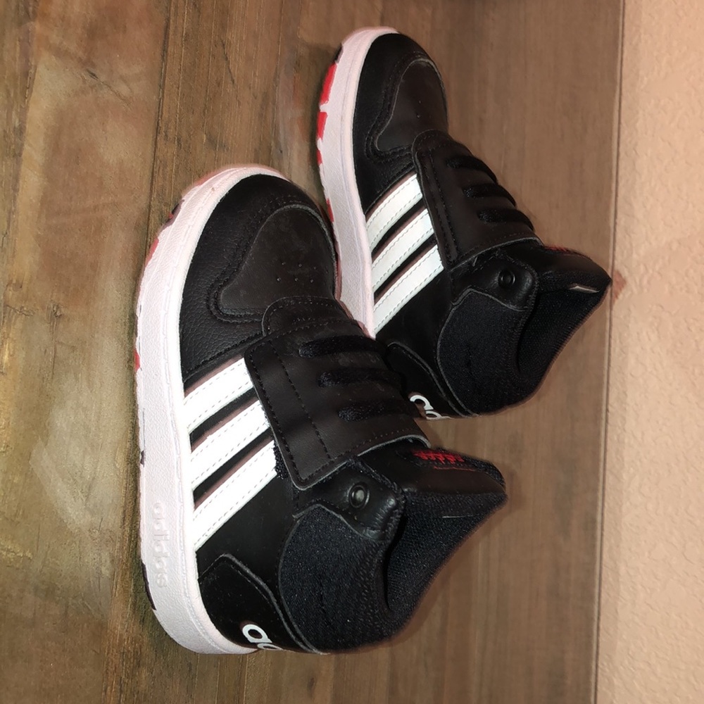 Adidas Size 8K